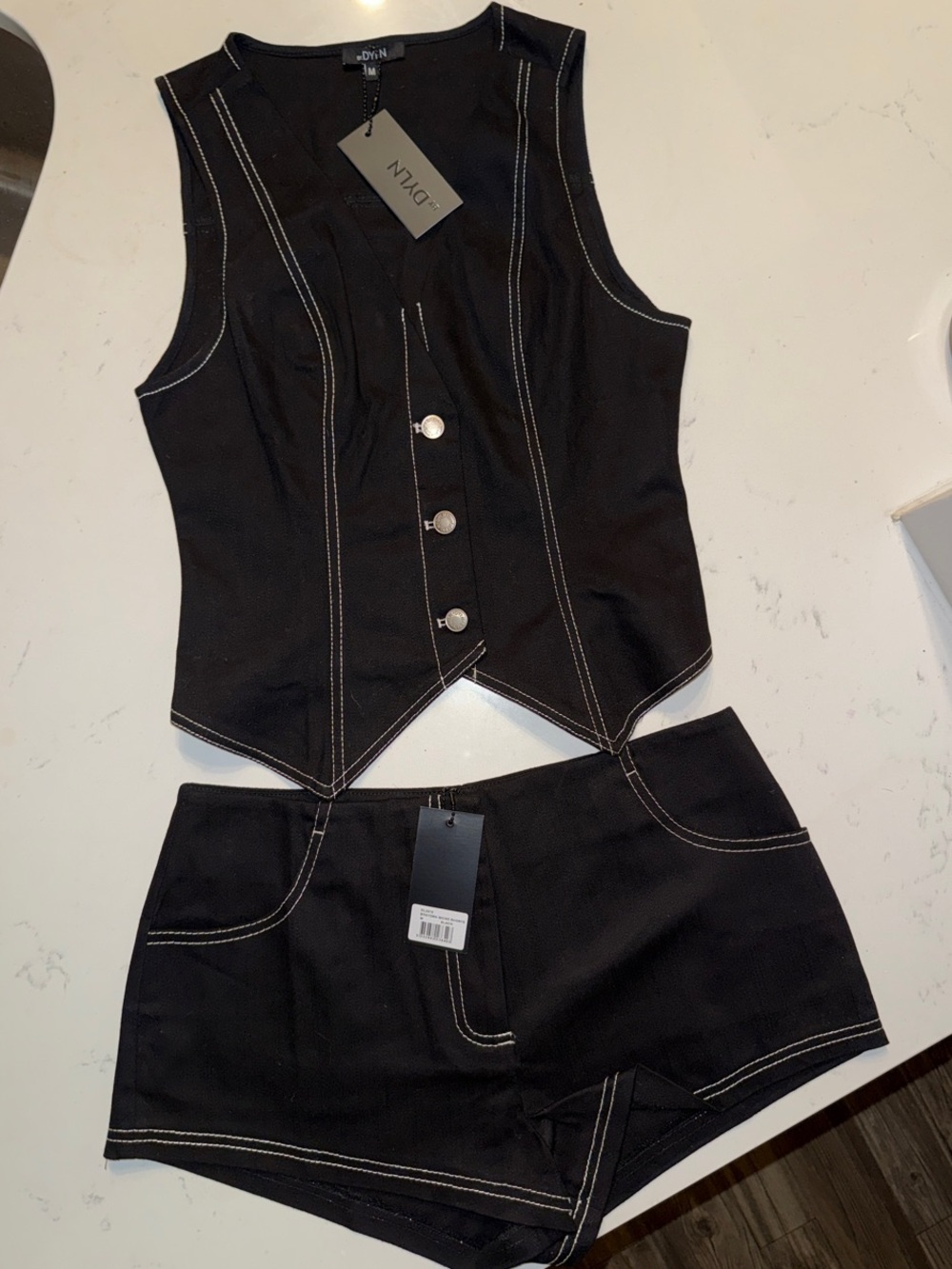 Black Contrast-Stitch Vest & Short Set - Sleek Two-Piece